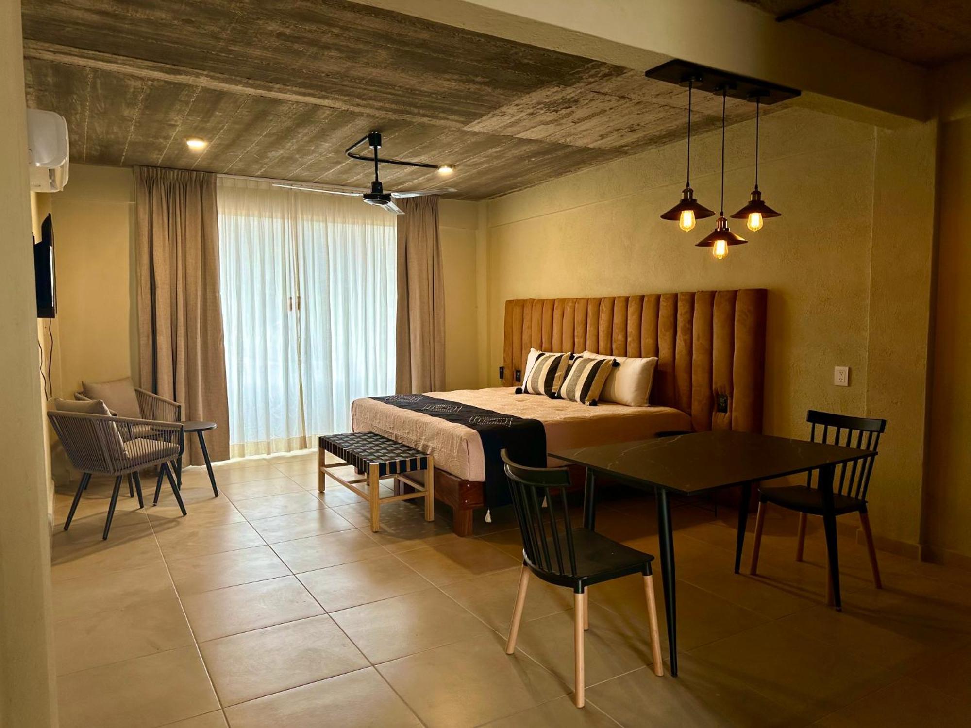 Lolitas Suites 303 Zihuatanejo Exterior photo