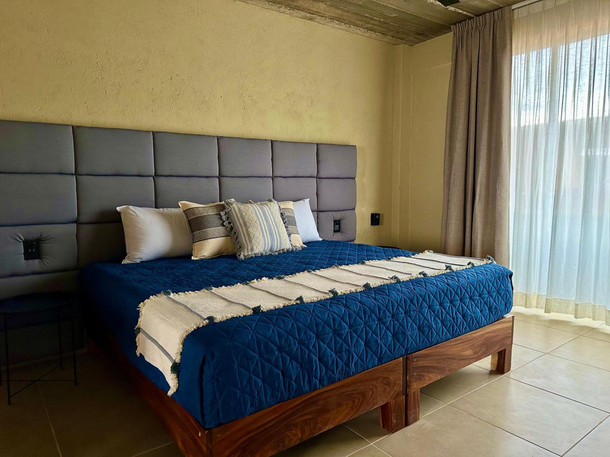 Lolitas Suites 303 Zihuatanejo Exterior photo